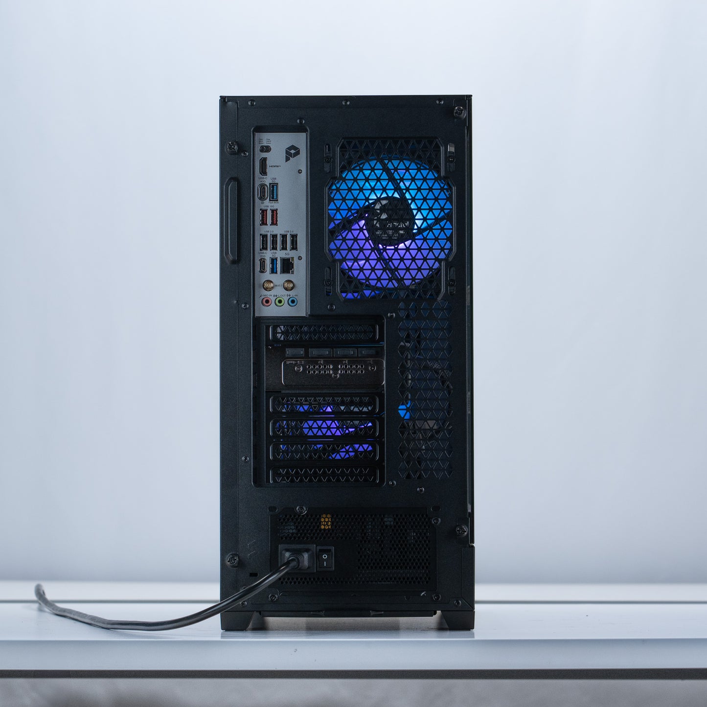 Sonic - Ryzen 7 9800X3D | RTX 5070 | 64GB RAM | 2TB SSD