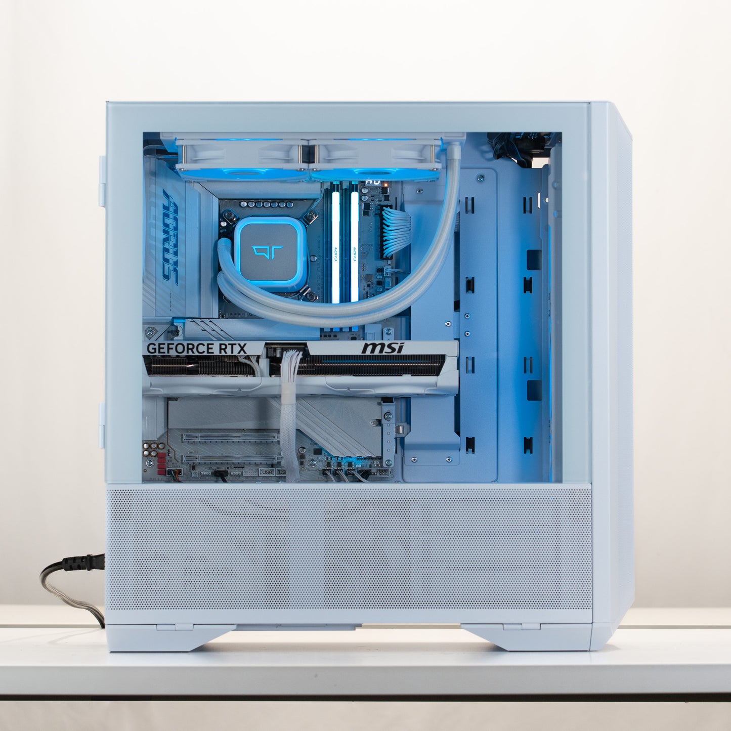 Neige - Core Ultra 7 265KF | RTX 5080 | 32GB RAM | 2TB SSD