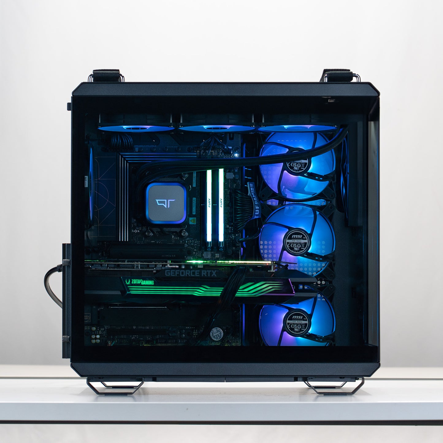 Sombre - Ryzen 7 9700X | RTX 4070 Ti Super | 64GB RAM | 2TB SSD