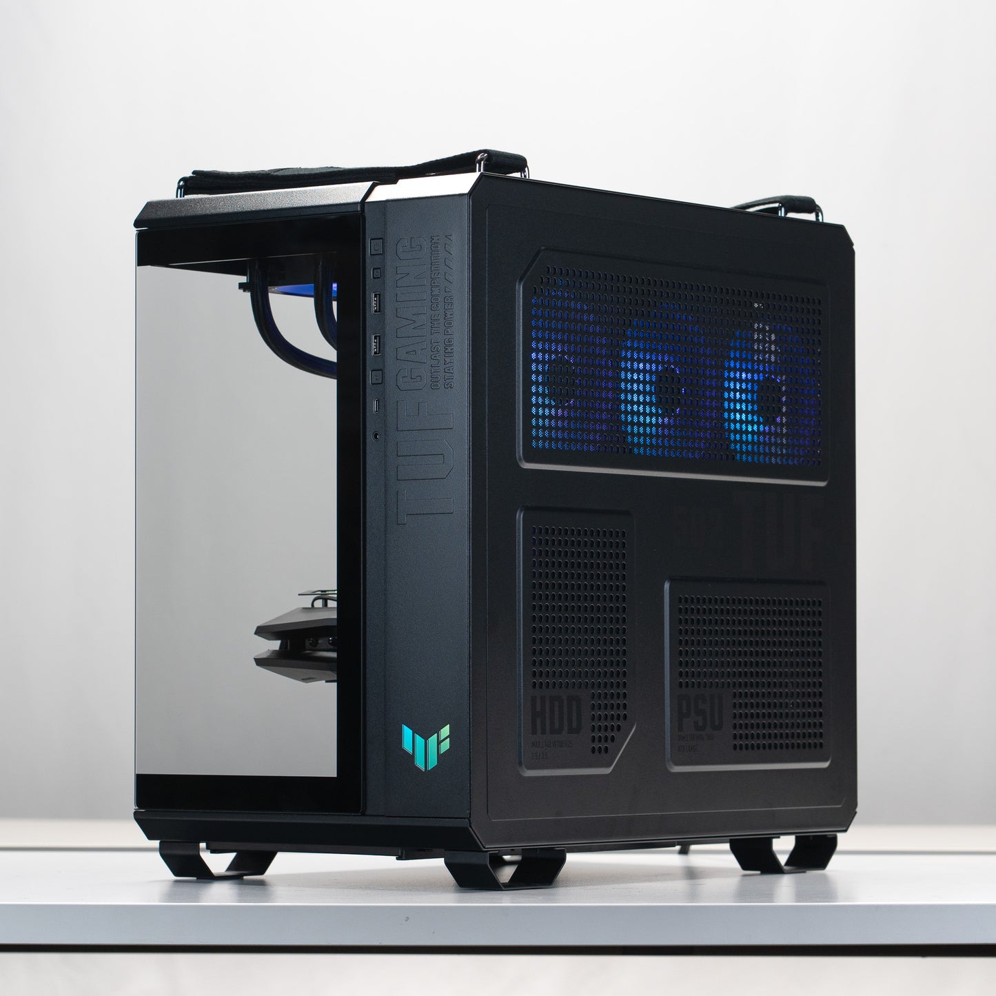 Sombre - Ryzen 7 9700X | RTX 4070 Ti Super | 64GB RAM | 2TB SSD