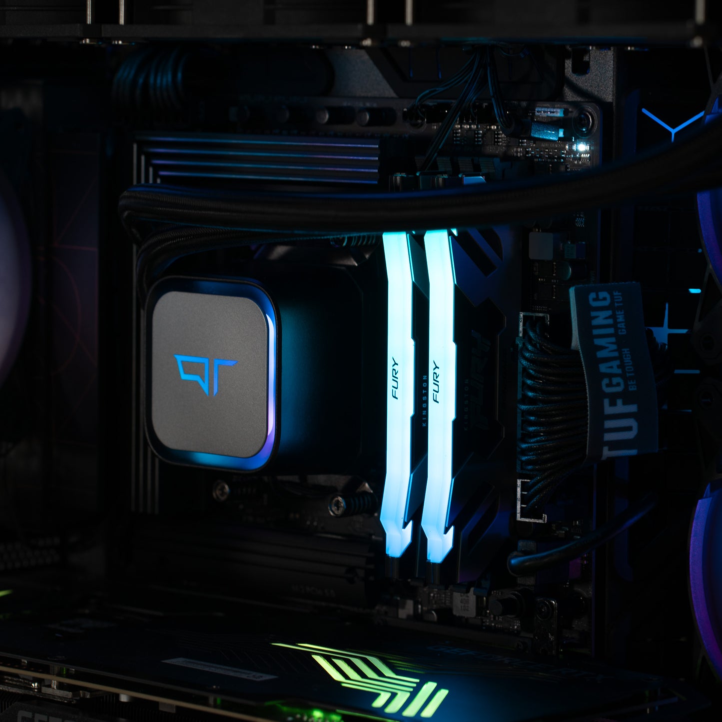 Sombre - Ryzen 7 9700X | RTX 4070 Ti Super | 64GB RAM | 2TB SSD