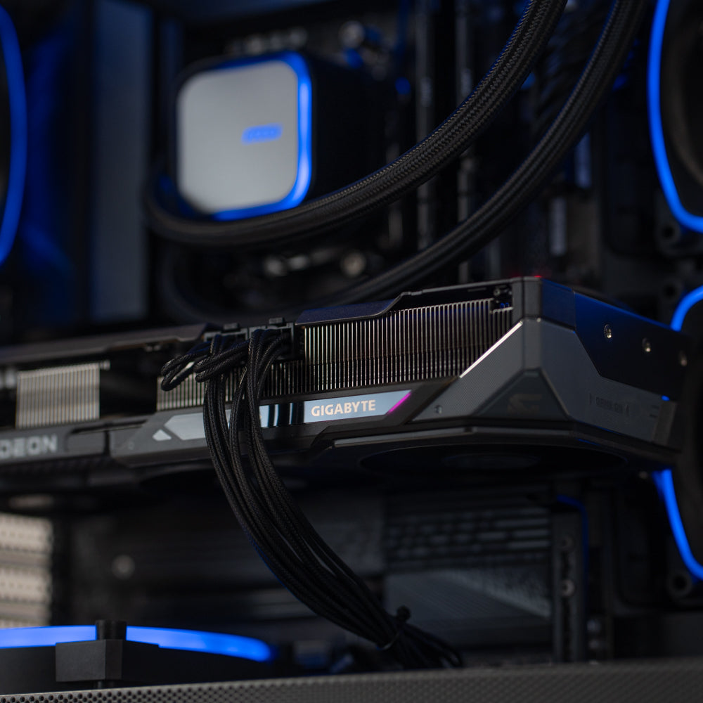 Nova - Ryzen 7 7800X3D | Radeon RX 9070 | 32GB RAM | 2TB SSD
