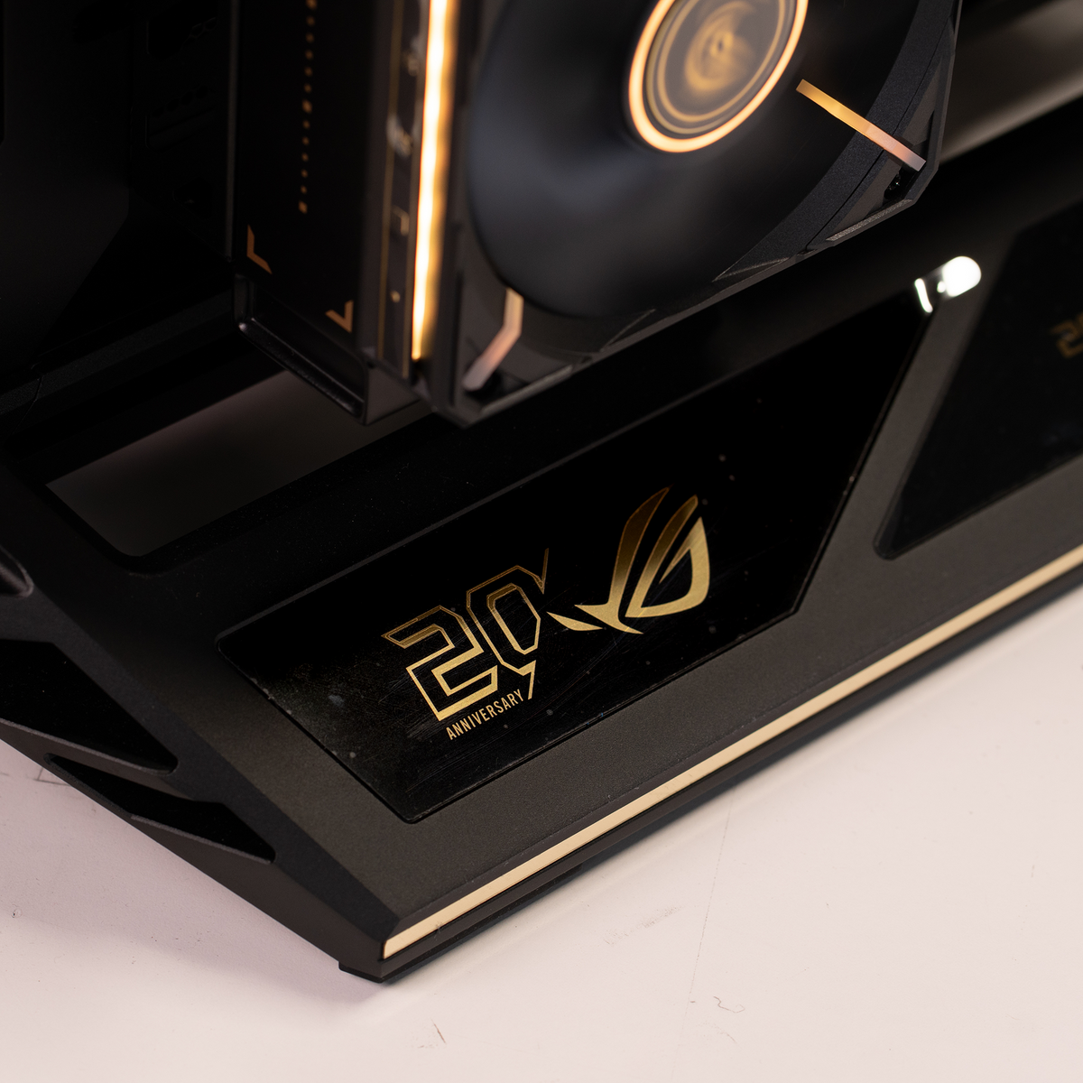 ASUS ROG 20th Edition - 1 of 1