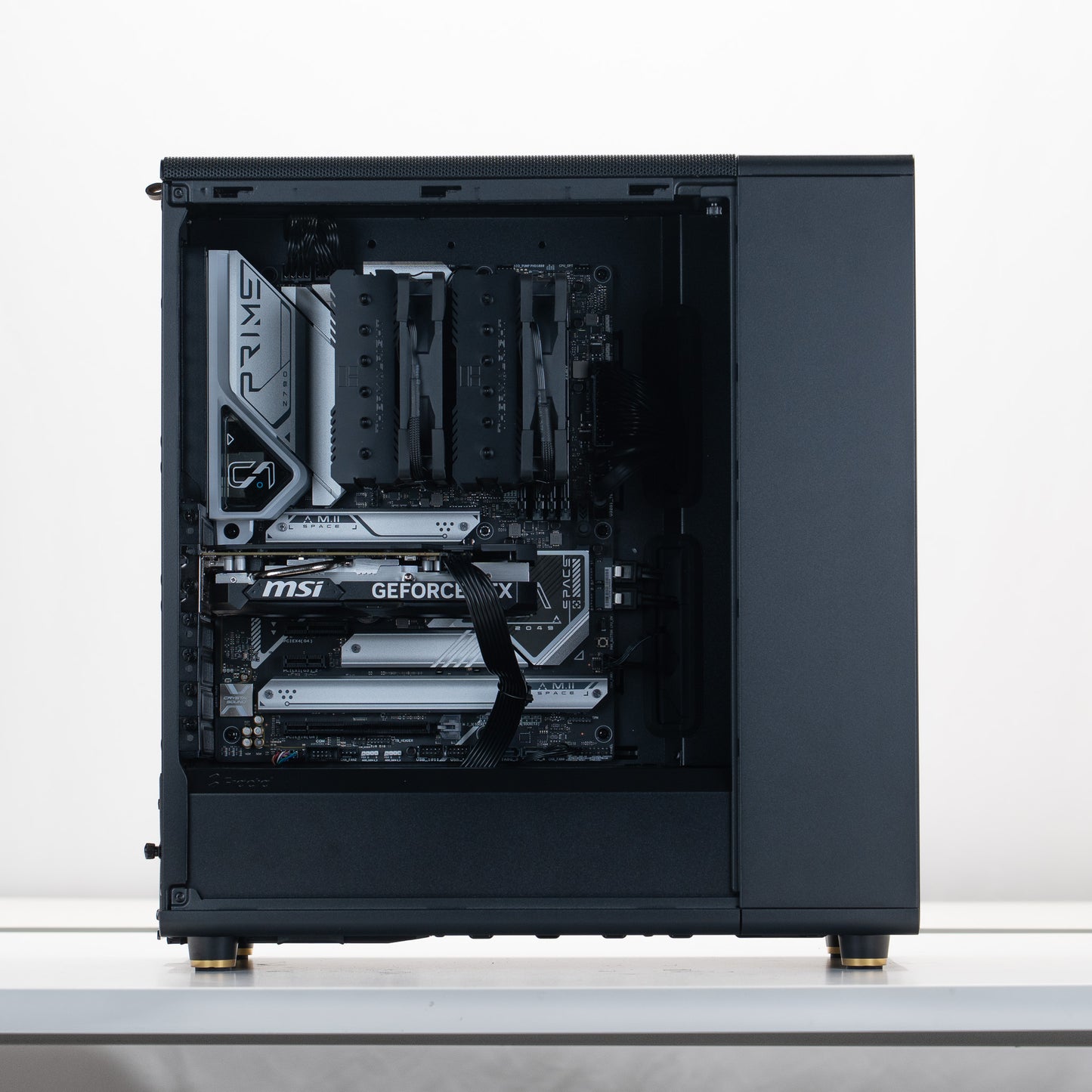 Dalgona - Intel Core i9-14900K | Nvidia RTX 4060 | 128GB RAM | 1TB SSD