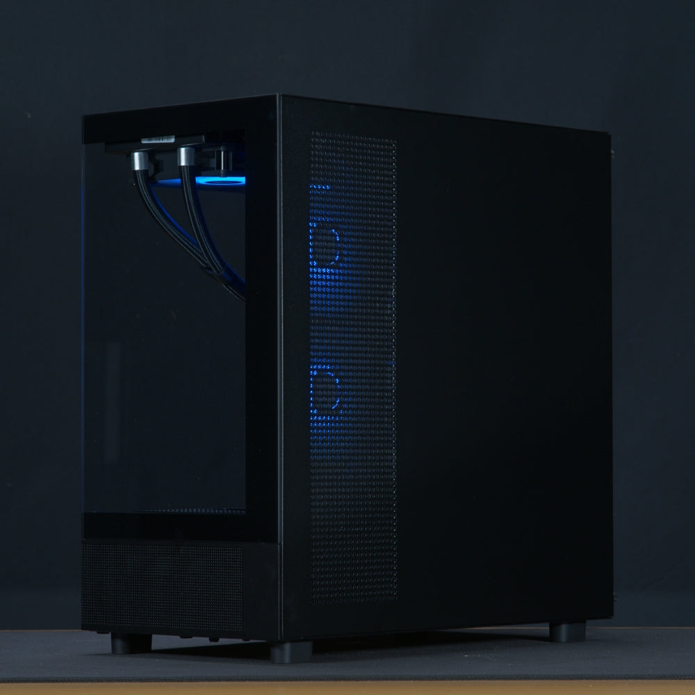 Core - Ryzen 7 7800X3D | RTX 5070 | 32GB RAM | 1TB SSD